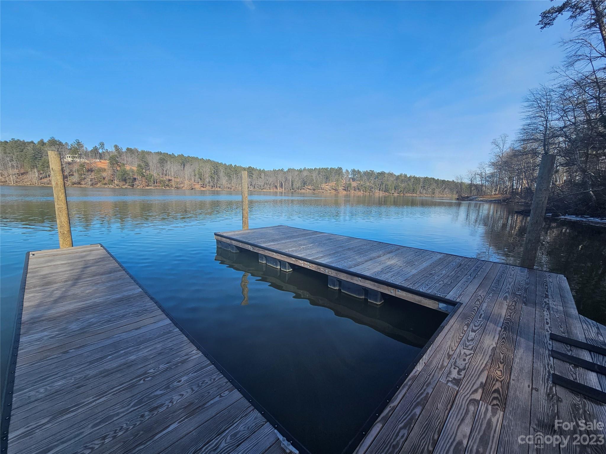 524 Settings Boulevard, Valdese, NC 28690