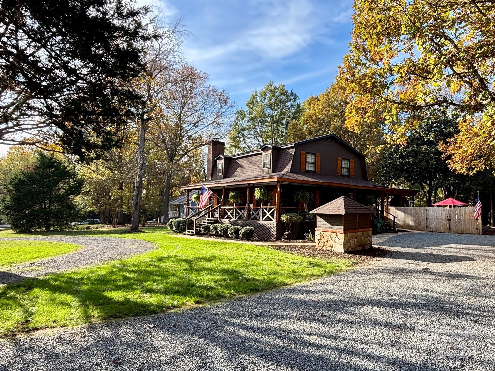 13538 Pine Harbor Road, Charlotte, NC 28278
