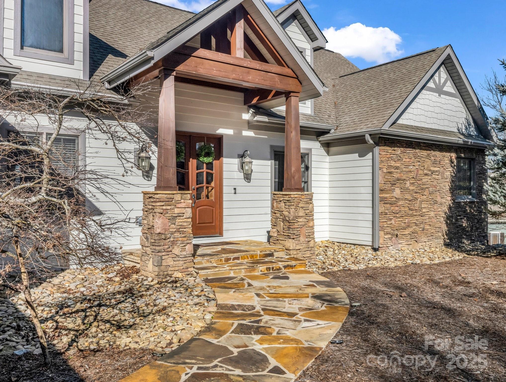 143 Lindsley Court, Hendersonville, NC 28792