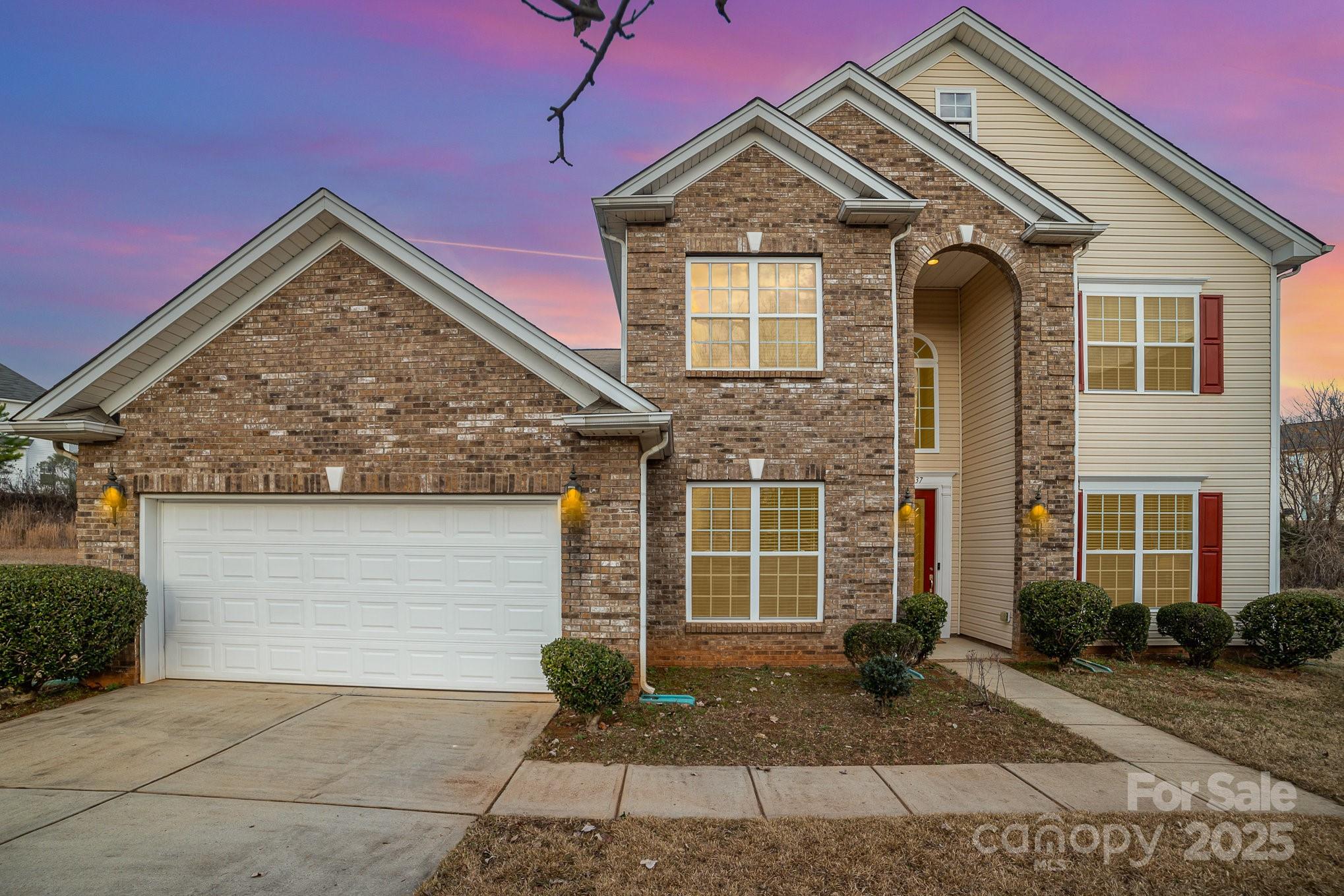 16737 Winston Oaks Court, Charlotte, NC 28213