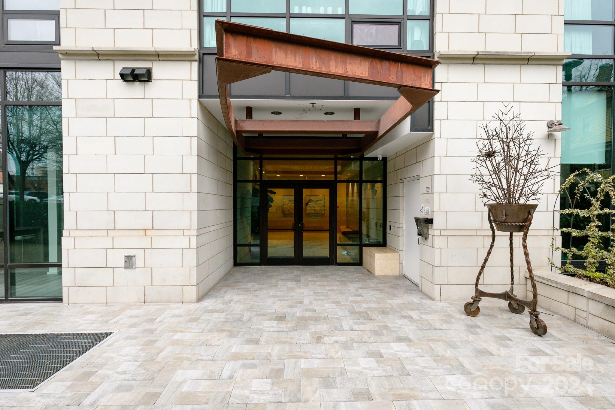 60 Market Street, Asheville, NC 28801