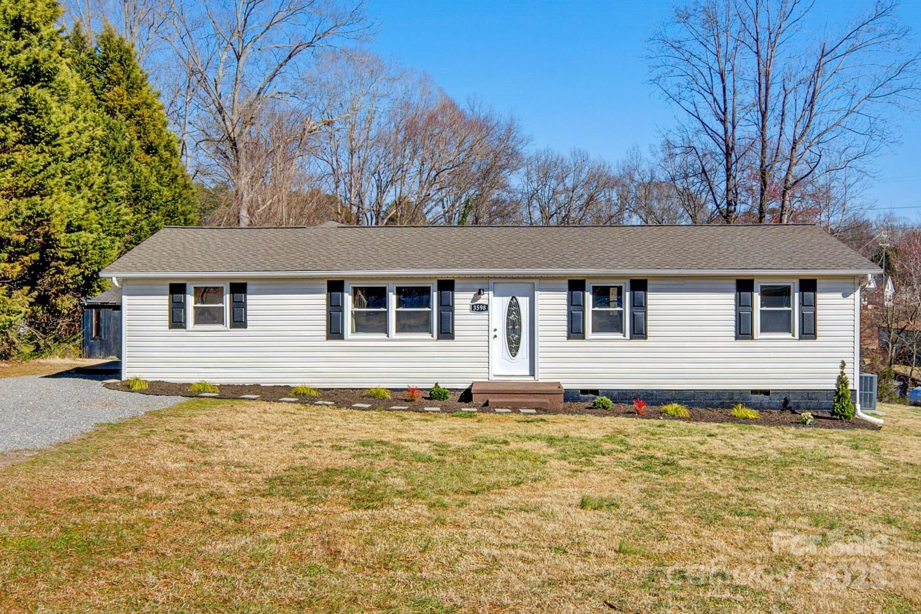 3598 Puett Park Drive, Conover, NC 28613