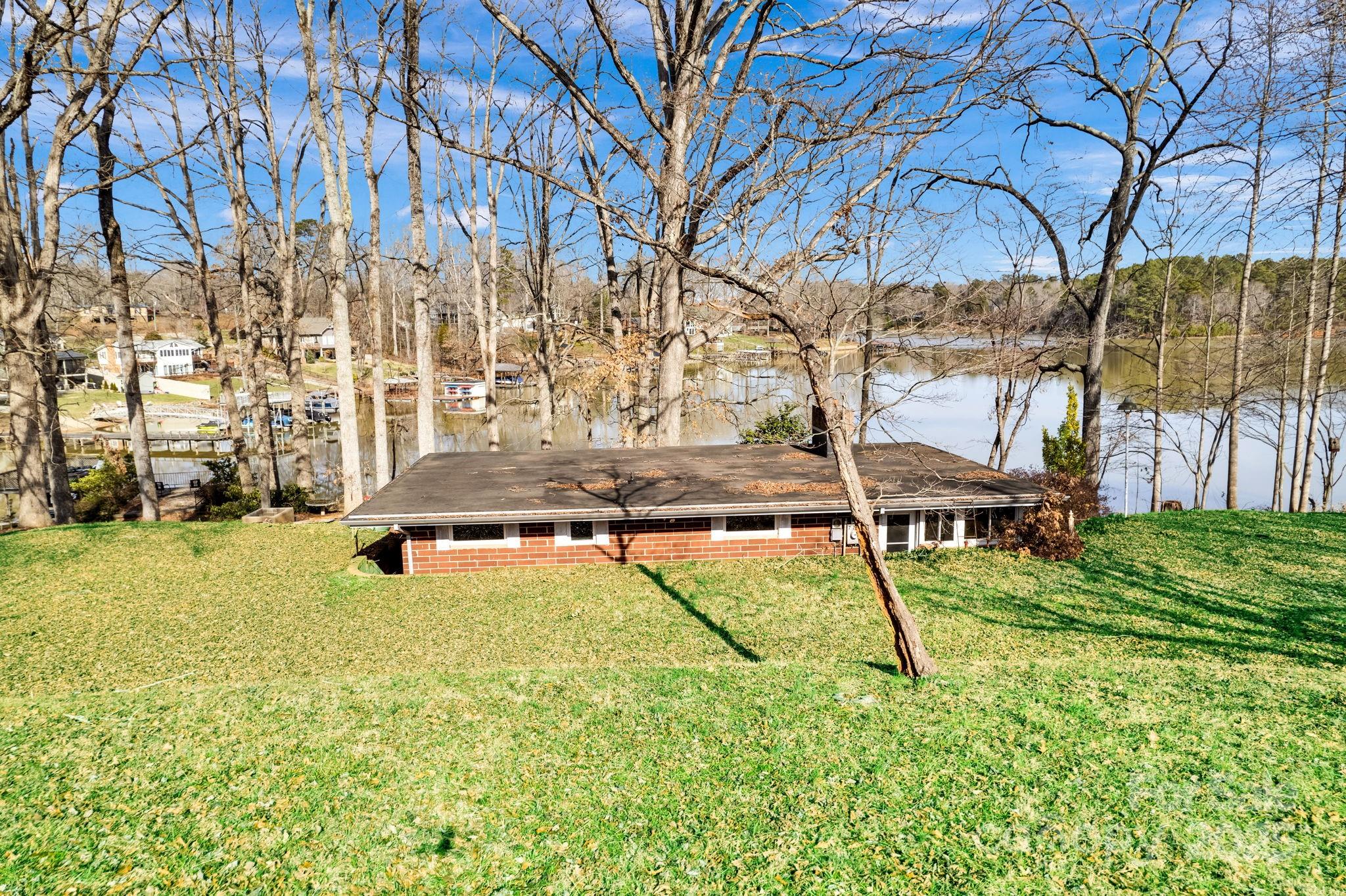 7262 Right Angle Street, Sherrills Ford, NC 28673