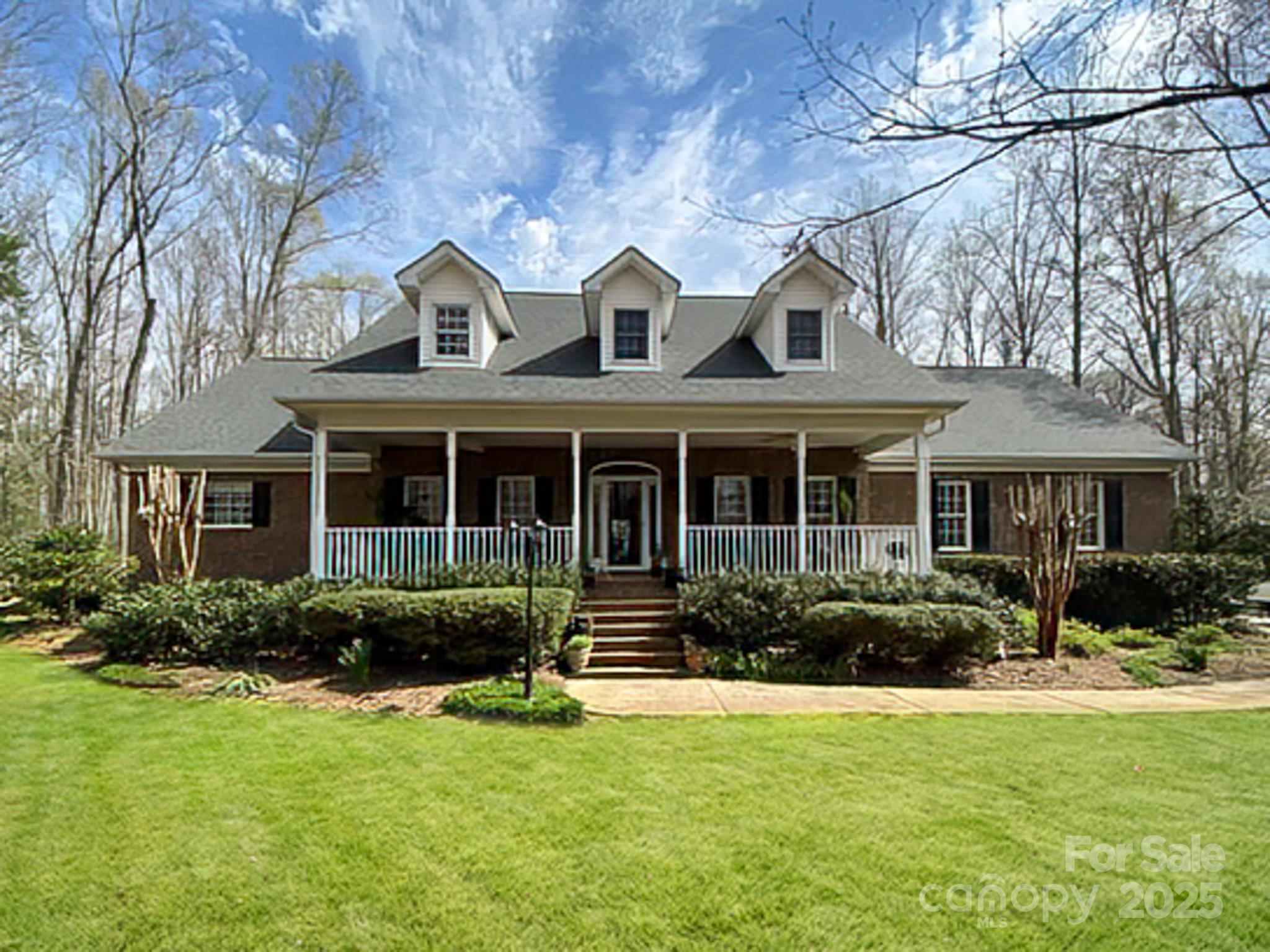 501 Colonels Court, Clover, SC 29710