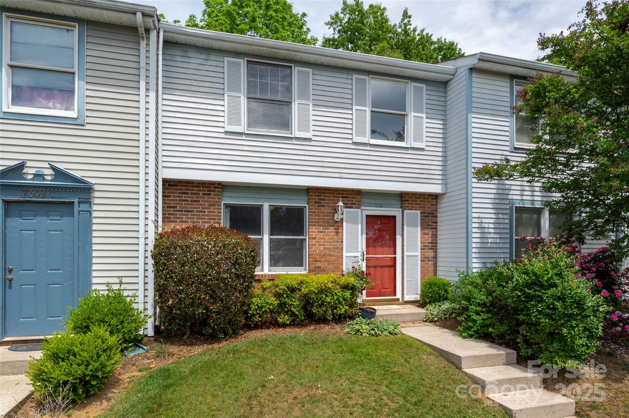 7309 Pebblestone Drive, Charlotte, NC 28212