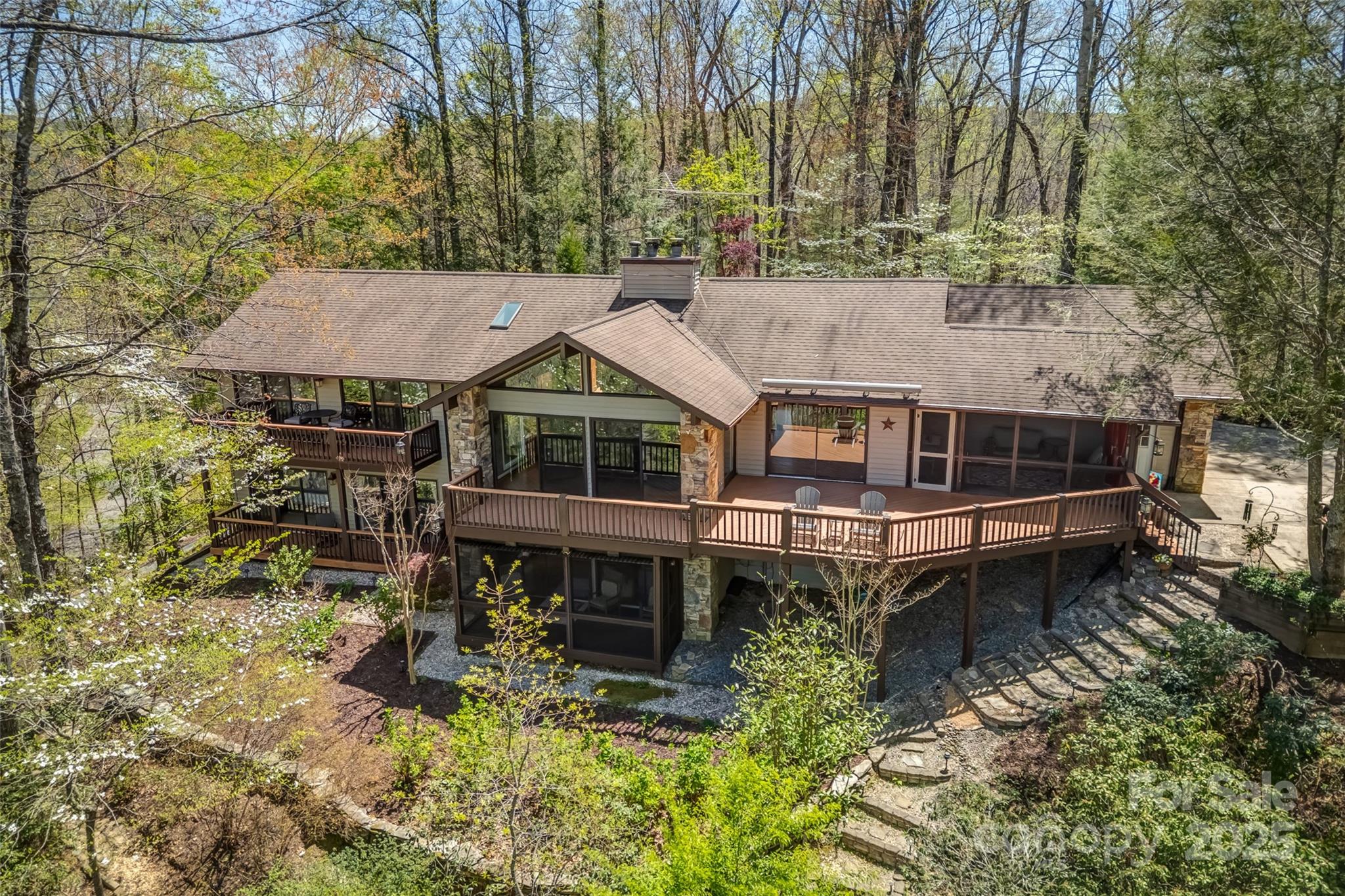 550 Middlemount Road, Pisgah Forest, NC 28768