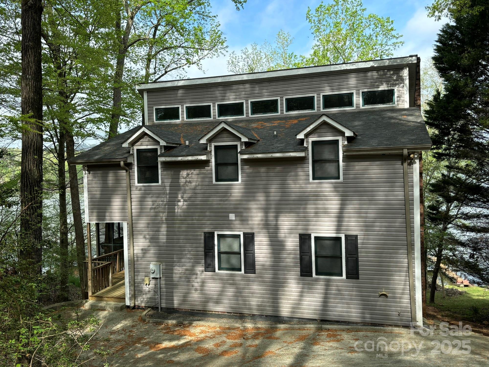 1224 Island Creek Drive, Troy, NC 27371
