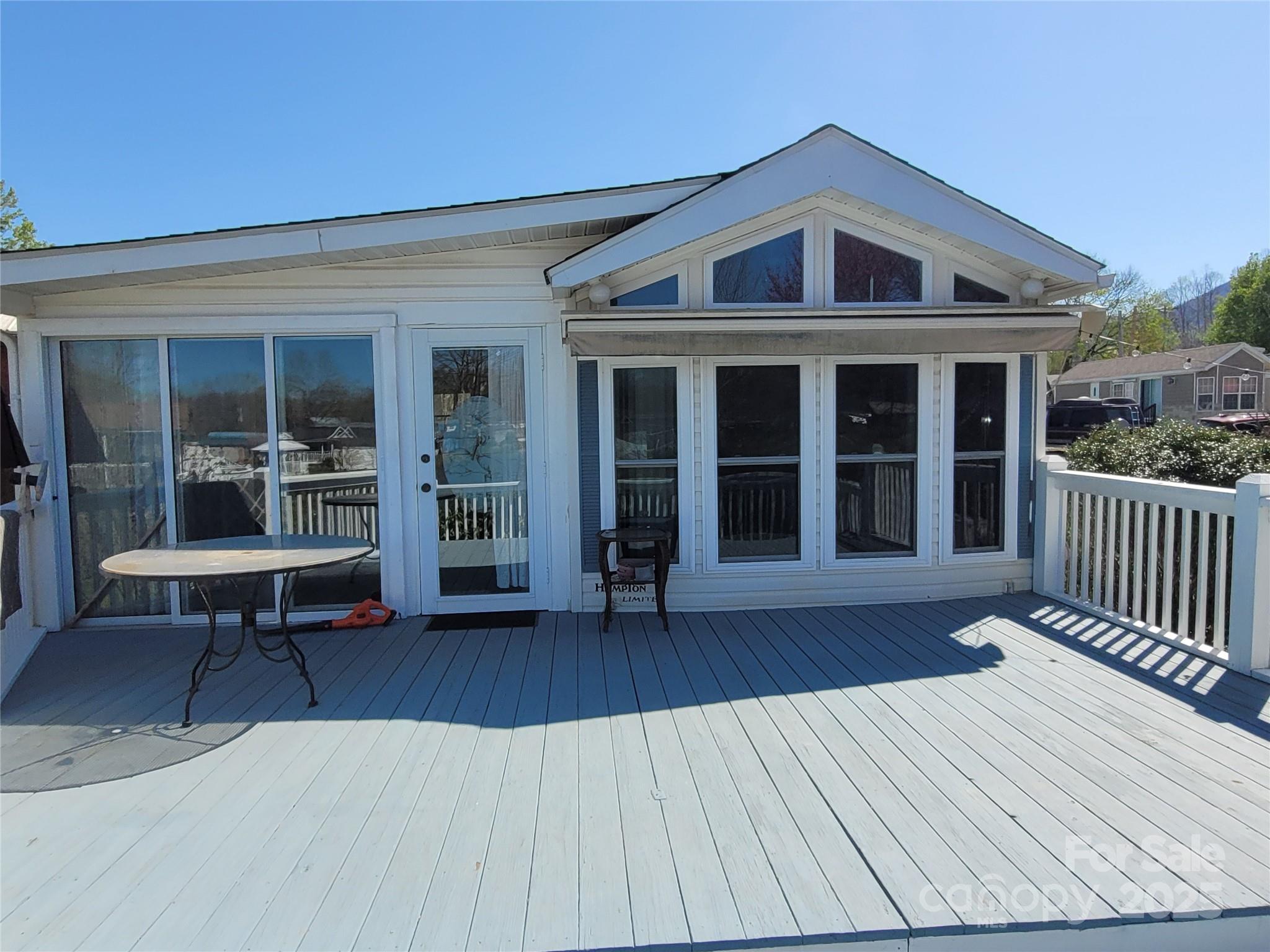 222 Pike Point, Waynesville, NC 28785