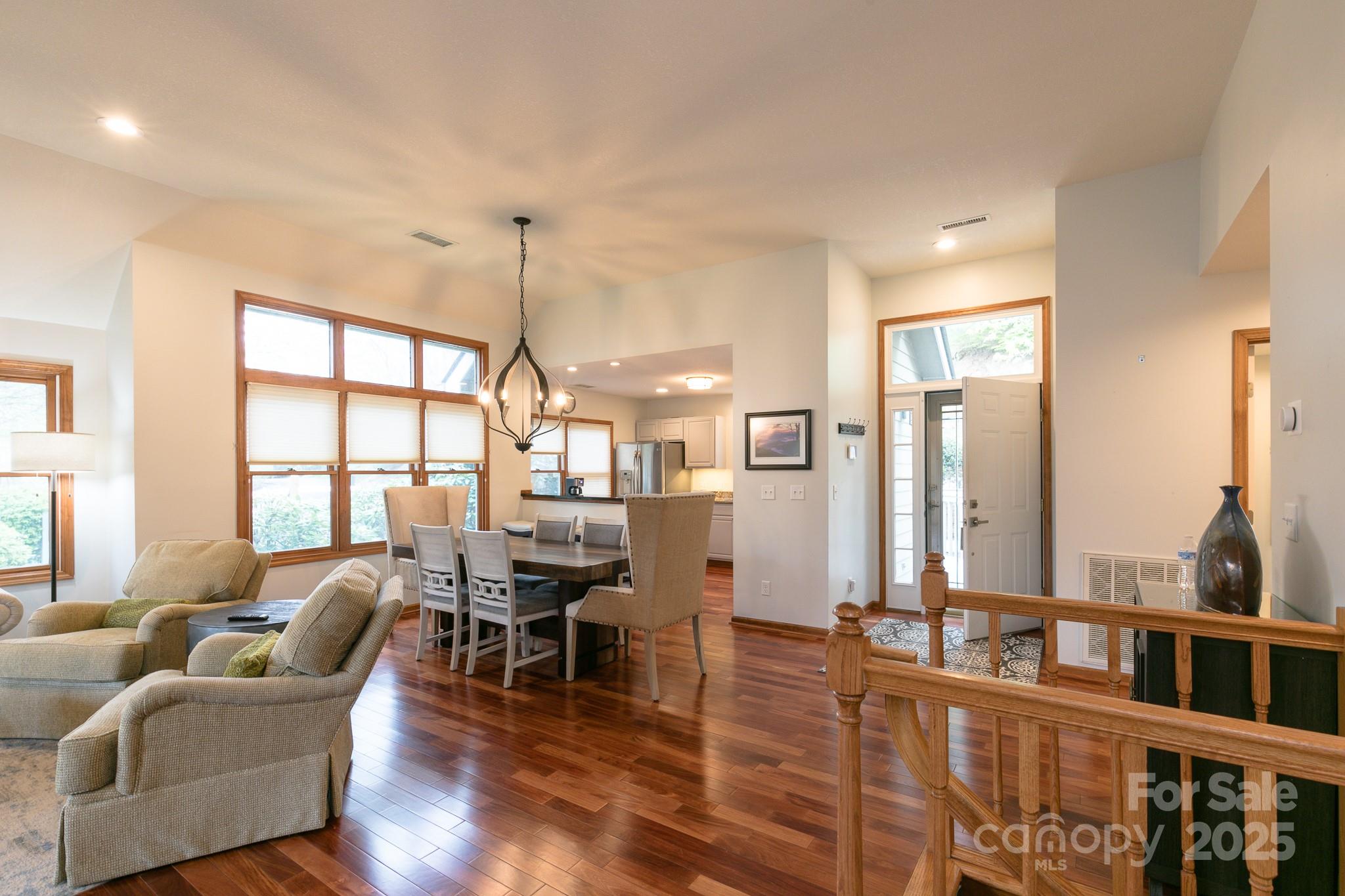 220 Stoney Falls Loop, Burnsville, NC 28714