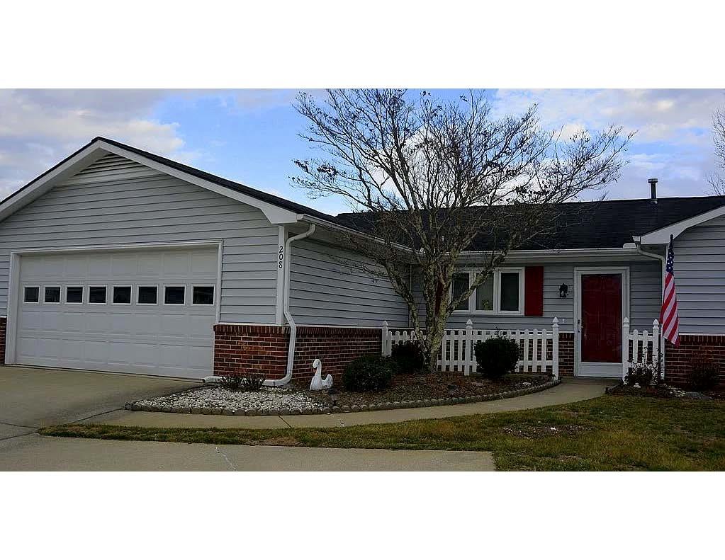 208 Dartcrest Drive, Hendersonville, NC 28792