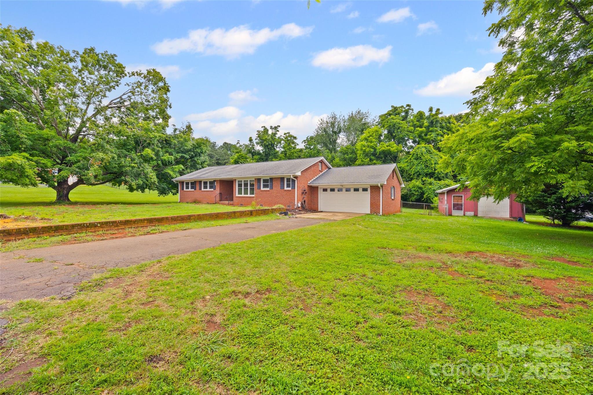 2178 Tryon Courthouse Road, Bessemer City, NC 28016