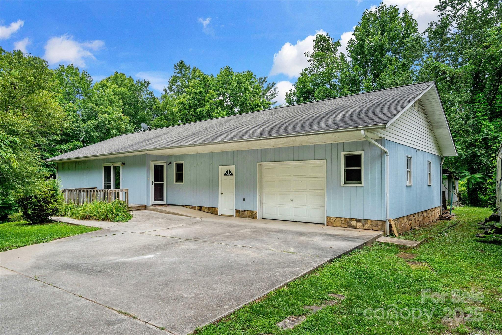 2526 Hankins Road, Marion, NC 28752