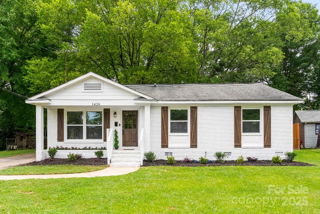 1426 Larkfield Lane, Charlotte, NC 28210