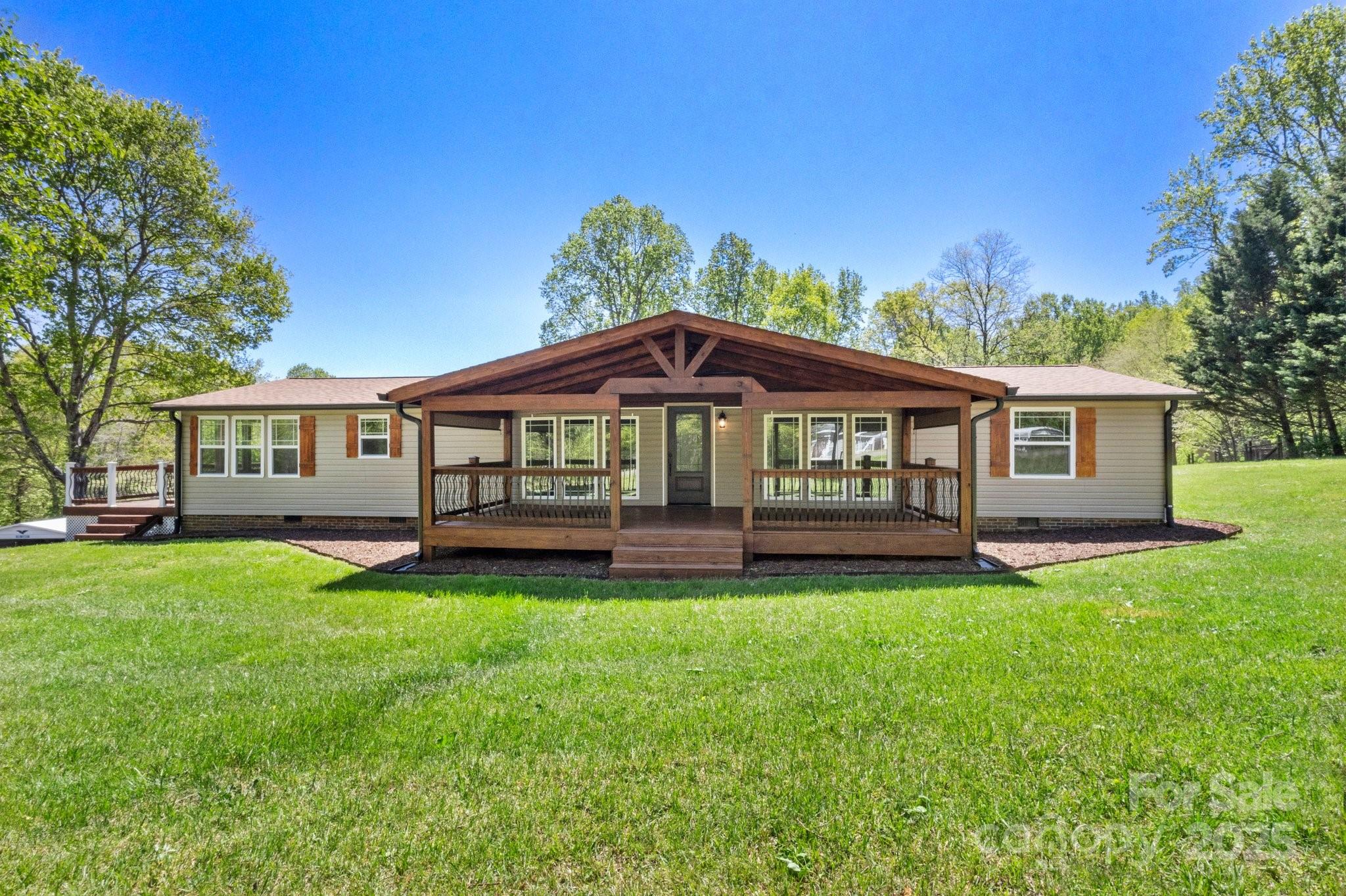 2942 Denwood Drive, Claremont, NC 28610