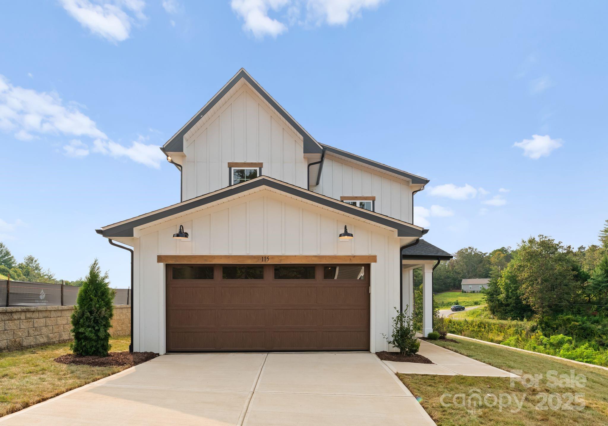 115 Chapel Crossing Lane, Weaverville, NC 28787