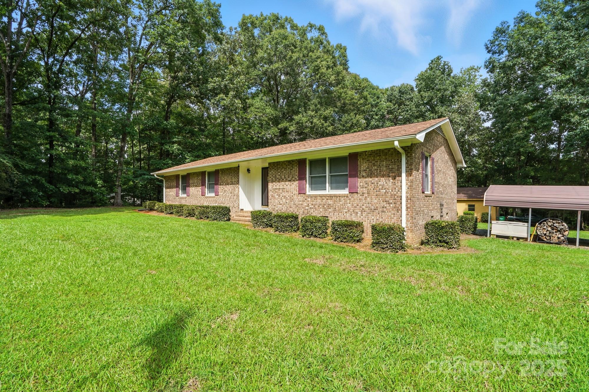 4207 Amanda Drive, Midland, NC 28107