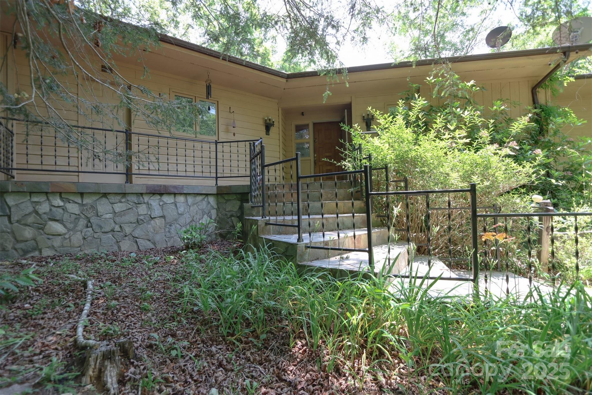 388 Island Creek Road, Lake Lure, NC 28746