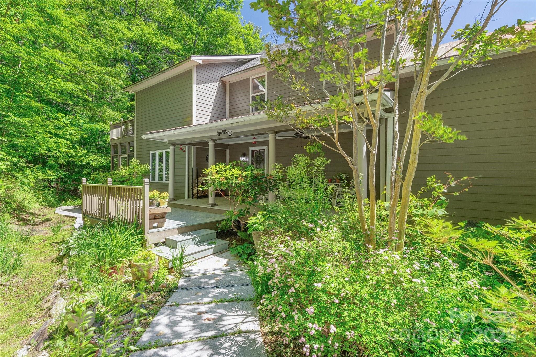14 Shelton Branch Road, Barnardsville, NC 28709